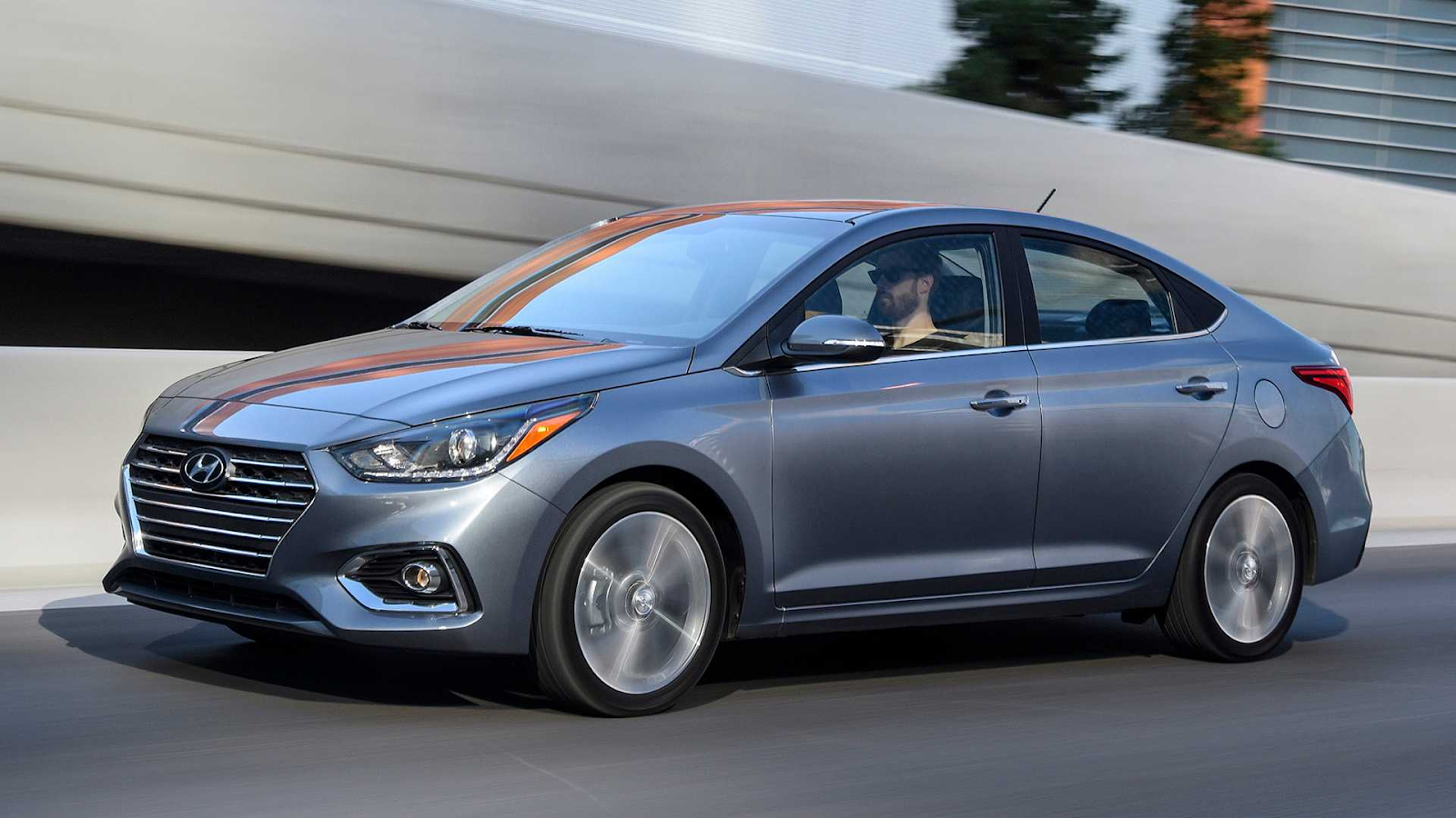 Cùng review chi tiết dòng xe Hyundai Accent 2020 HOT hiện nay